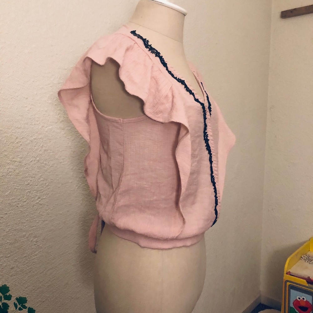 Pink blouse - Picture 2 of 3